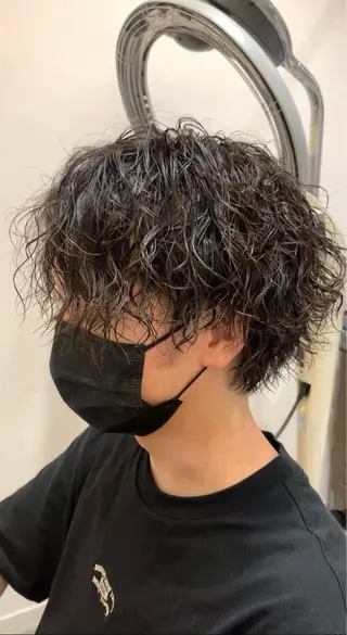 ミディアム パーマ メンズ メンズパーマ 岩成健志郎のヘアスタイル