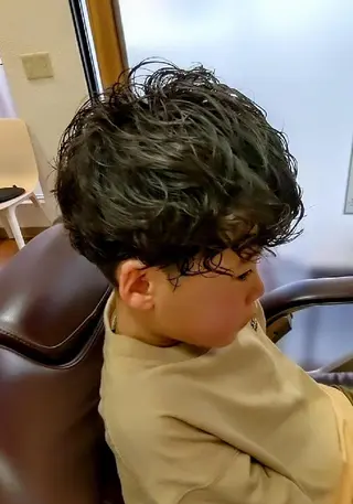 キッズ パーマ ショート Hair salon Berbunga所属・🏝川津瑛二🧖‍♀ 極上パーマ＆カラー⭕のエステ・リラクイメージ