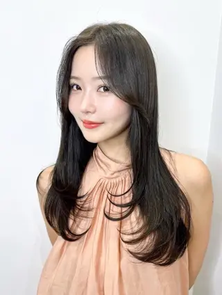 ロング 木田 真菜のヘアスタイル