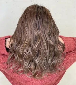 セミロング カラー ✨カラーの悩み 解決✨斎藤相慶のヘアスタイル