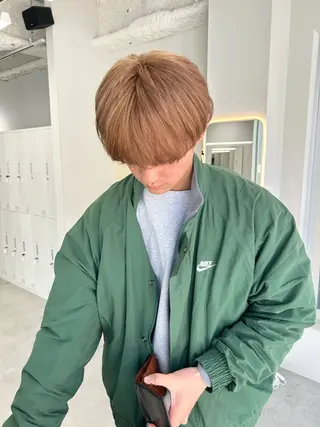 カラー メンズ ハイトーン ayane💖のヘアスタイル