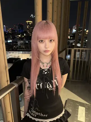 ロング カラー ハイトーン/ピンク カラー/めい🎀のヘアスタイル