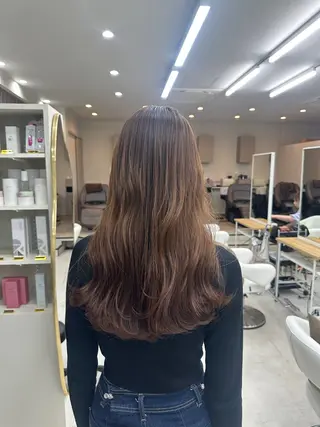 ロング カラー Aura所属・丸山 心 / 艶カラーのヘアスタイル