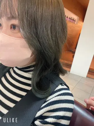 カラー 中川 諒祐のヘアスタイル