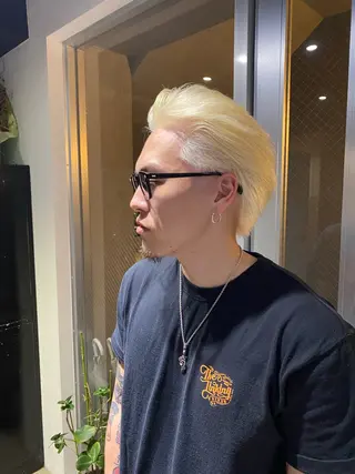 ショート 山影✨バレイヤージュ ハイライト✨メンズ◎のヘアスタイル