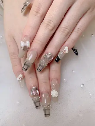 ネイル Amina nail salonのネイルデザイン