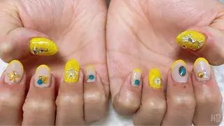 ネイル The Best Beauty受付担当のヘアスタイル