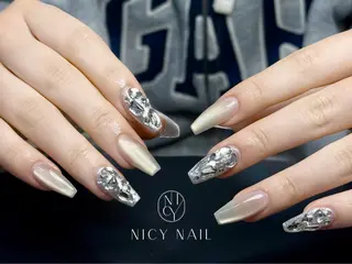 ネイル Anna_ Nicy Nailのネイルデザイン