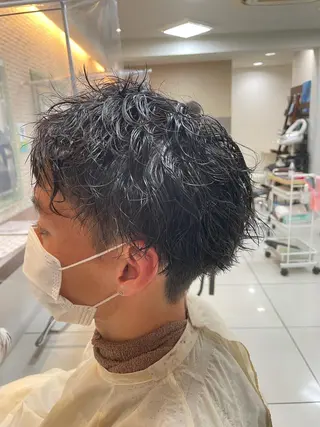 ショート パーマ メンズ 艶髪酸性縮毛🥇 ディレクター土手内徹のヘアスタイル