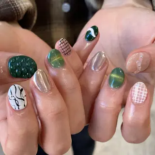 ネイル shio ♡ 2月予約受付中のネイルデザイン