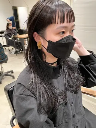 ロング カラー Loom.所属・村上雅人 ナチュラルモードのヘアスタイル