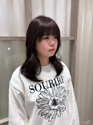 ロング 加藤 風花のヘアスタイル