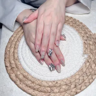ネイル M🌷nail 長さだし専門店のネイルデザイン