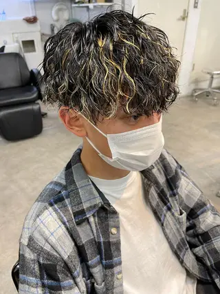 カラー パーマ ヘアアレンジ メンズ キッズ ネイル マツエク・マツパ アイブロウ ショートヘア原宿 fifth コシのヘアスタイル