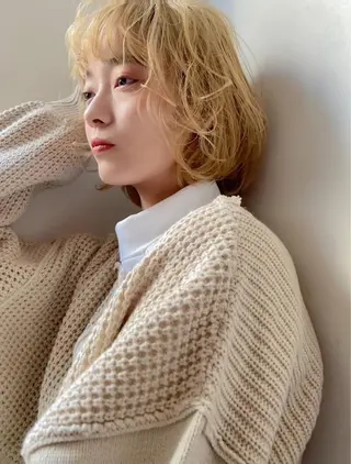 ミディアム es SALON所属・神崎 夢羽のヘアスタイル