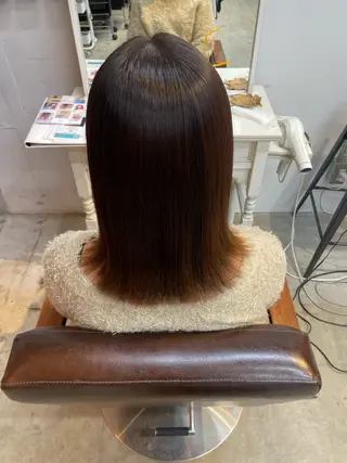 ミディアム レイヤーカット/ 縮毛矯正/ミサキ💐のヘアスタイル