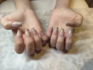 ネイル ネイル&アイリッシュサロン　タイムズスクエア所属・山野 小春のネイルデザイン