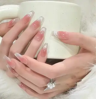 ネイル L. Nailのネイルデザイン