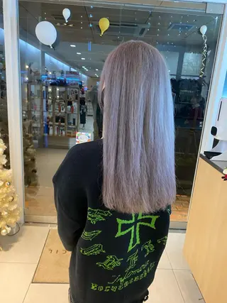 ロング 🍀透明感抜群🍀/ ハイトーンカラーのヘアスタイル