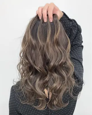 カラー LINOET NAGOYA所属・中川 来紀のヘアスタイル