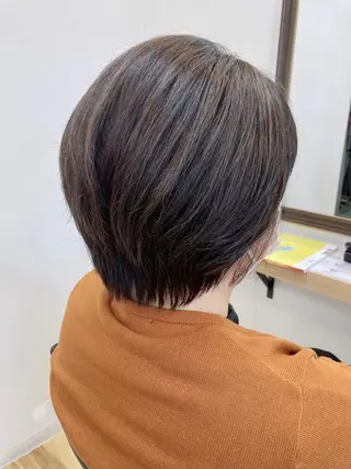ショート カラー 大野 まゆのヘアスタイル