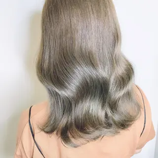 ミディアム カラー オリーブカラー 特化　　kaiのヘアスタイル