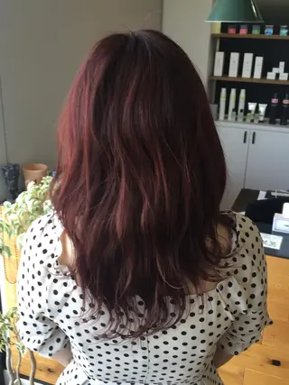 ロング カラー ツキダテ ユイのヘアスタイル