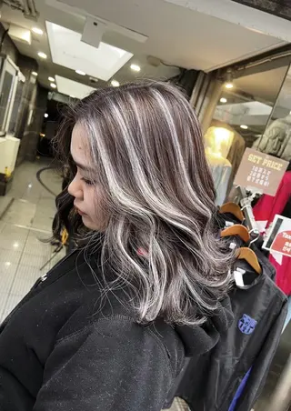 ミディアム カラー ROBIN所属・指名数No.1 /NAOYAのヘアスタイル