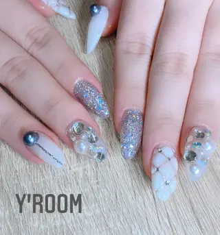 ネイル YUKA （ネイリスト）のネイルデザイン