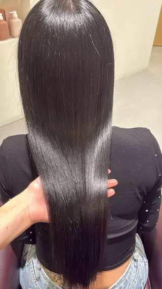 ロング ️🫧透明感カラー& 髪質改善🎀いさきのヘアスタイル