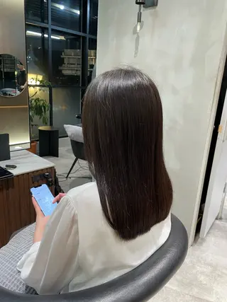 セミロング 松田 恋のヘアスタイル