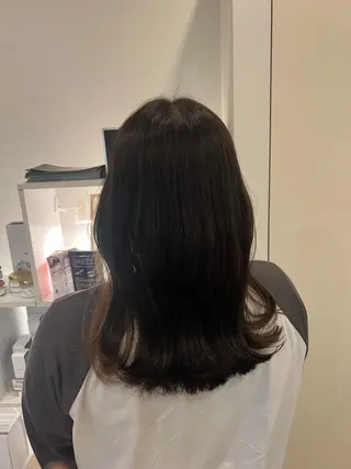 セミロング カラー 竹添 有梨沙のヘアスタイル