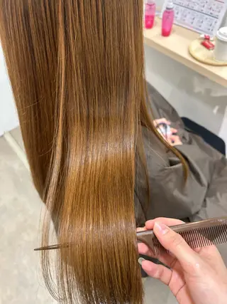 ロング H女性専用サロン梅田所属・伊澤 紗弥のヘアスタイル