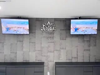 リスブラン AYUMI 🍎のネイルデザイン