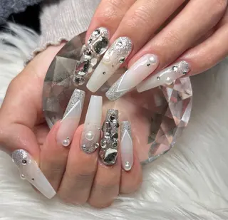 ネイル joieange 難波店 藤谷ルディアのネイルデザイン