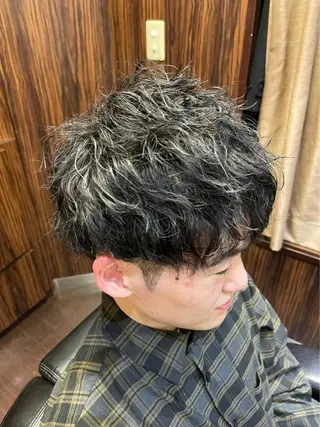 ミディアム パーマ メンズ 高垣 大輔のヘアスタイル