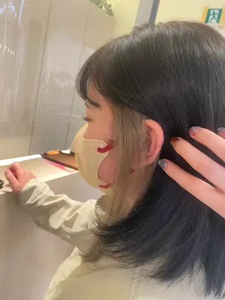 カラー 勝海 絢音のヘアスタイル