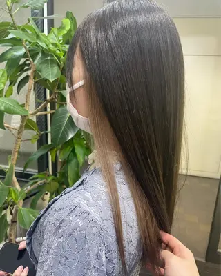 ロング クスカワ ノリエのヘアスタイル