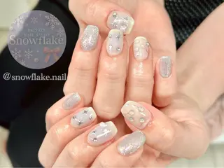 ネイル Snow flake 🫧YUKIのネイルデザイン