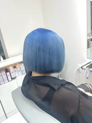 ショート カラー ヘアアレンジ 🩶【推しハイトーン 】yuzu🩶のヘアスタイル