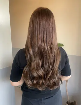 ロング カラー 小久保 里紗のヘアスタイル