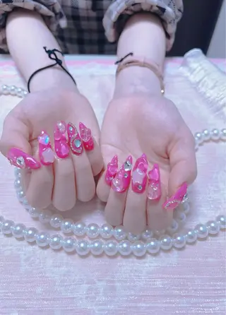 ネイル はぴねす所属・横浜 美夢のネイルデザイン