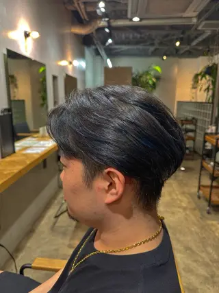 カラー 中川 楓馬のヘアスタイル