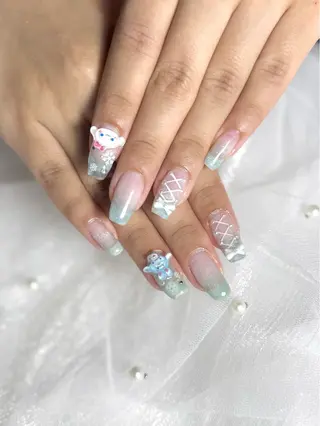 ネイル 山崎 成美のネイルデザイン