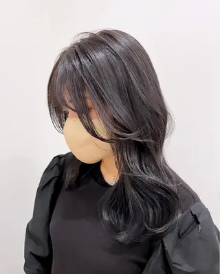 セミロング カラー 椿森 美瑠紅の眉毛・アイブロウイメージ