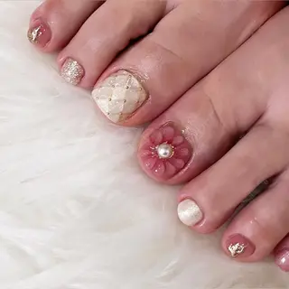 ミディアム ネイル richeri beautyのネイルデザイン