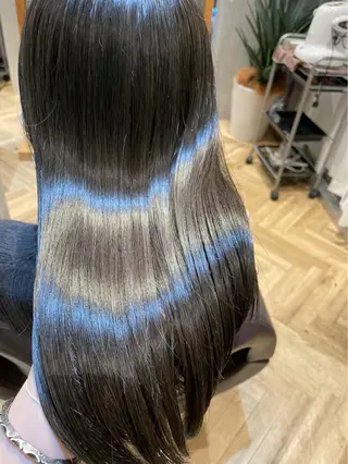 セミロング カラー 顔まわりの神様✨ 透明感カラー藤嶋秀幸のヘアスタイル