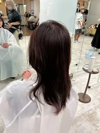 セミロング 🍒おかむら なみ🍒のヘアスタイル