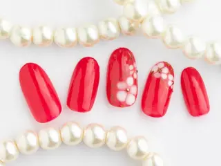 ネイル Tiary Nail Fのネイルデザイン