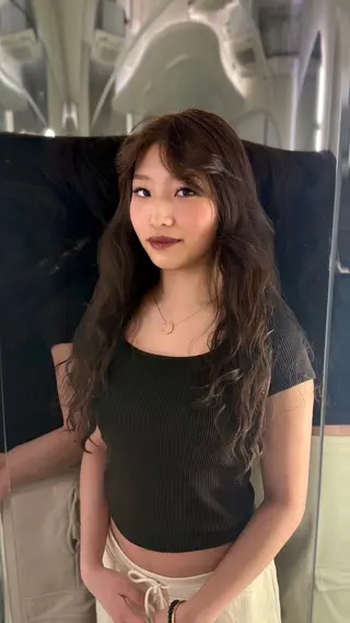 カラー ANN GAGAのヘアスタイル